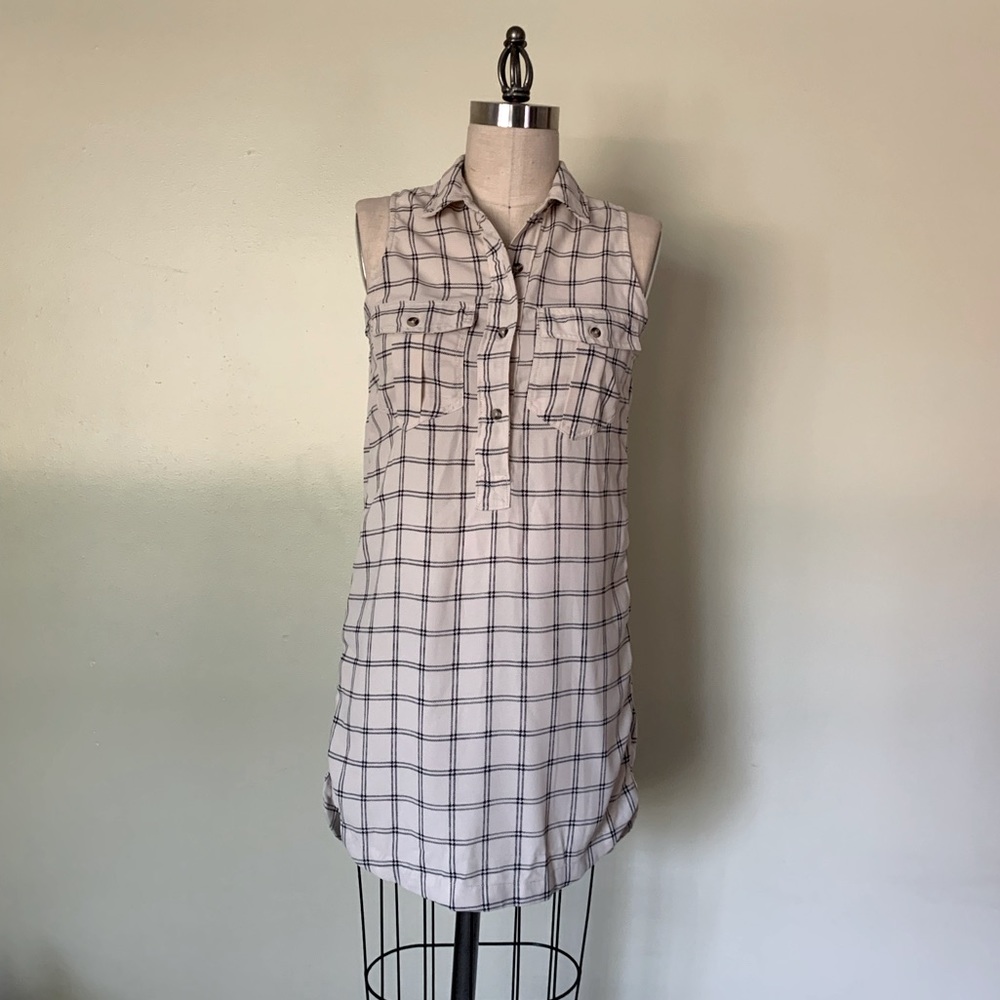 New Abercrombie & Fitch cream button down plaid dress- Size XS